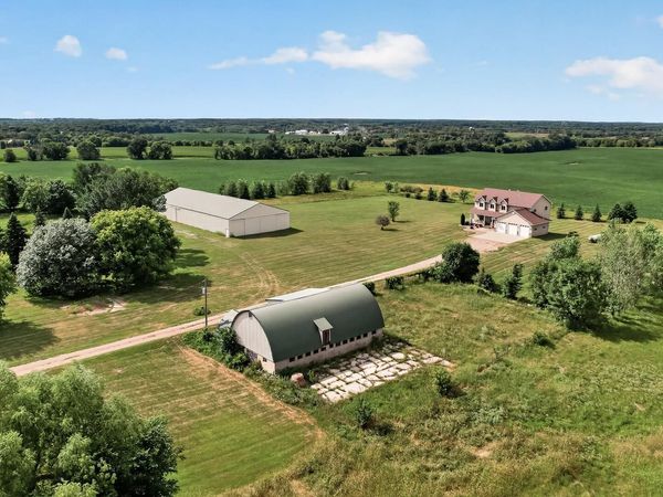 6040 Woodland Trail, Greenfield, MN 55357