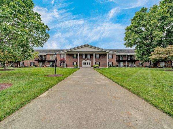 3531 Peters Creek RD, Unit 210, Roanoke, VA 24019