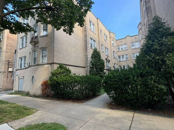 2751 W Arthur Avenue , Unit 2, Chicago, IL 60645