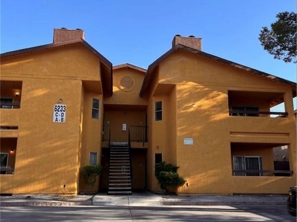 6233 Ilanos LN Lane , Unit C, Las Vegas, NV 89108