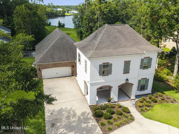 1908 Courtney Lane, Biloxi, MS 39532