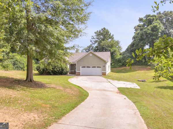 662 Carla Court, Winder, GA 30680