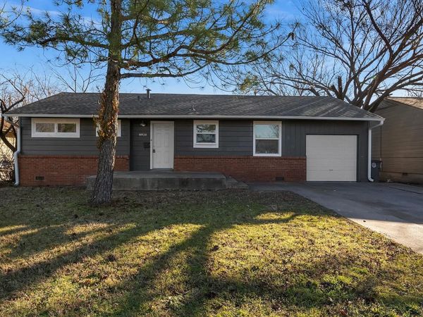 8928 E 4th Street , Tulsa, OK 74112