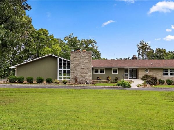 615 Narrows Rd , Shelbyville, TN 37160