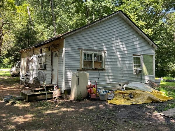 1003 Highway 48 S, Centerville, TN 37033