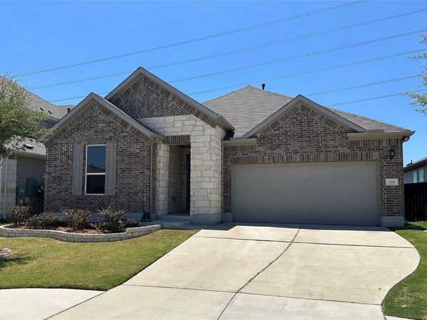 206 Thurman Holt RD, Hutto, TX 78634