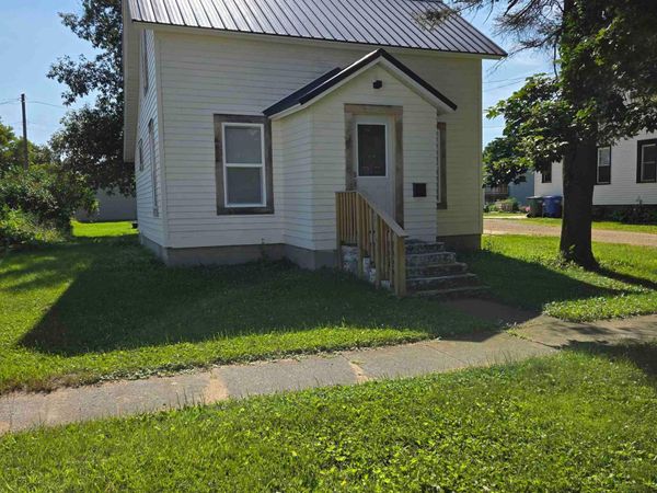 309 S. Elm, Cresco, IA 52136
