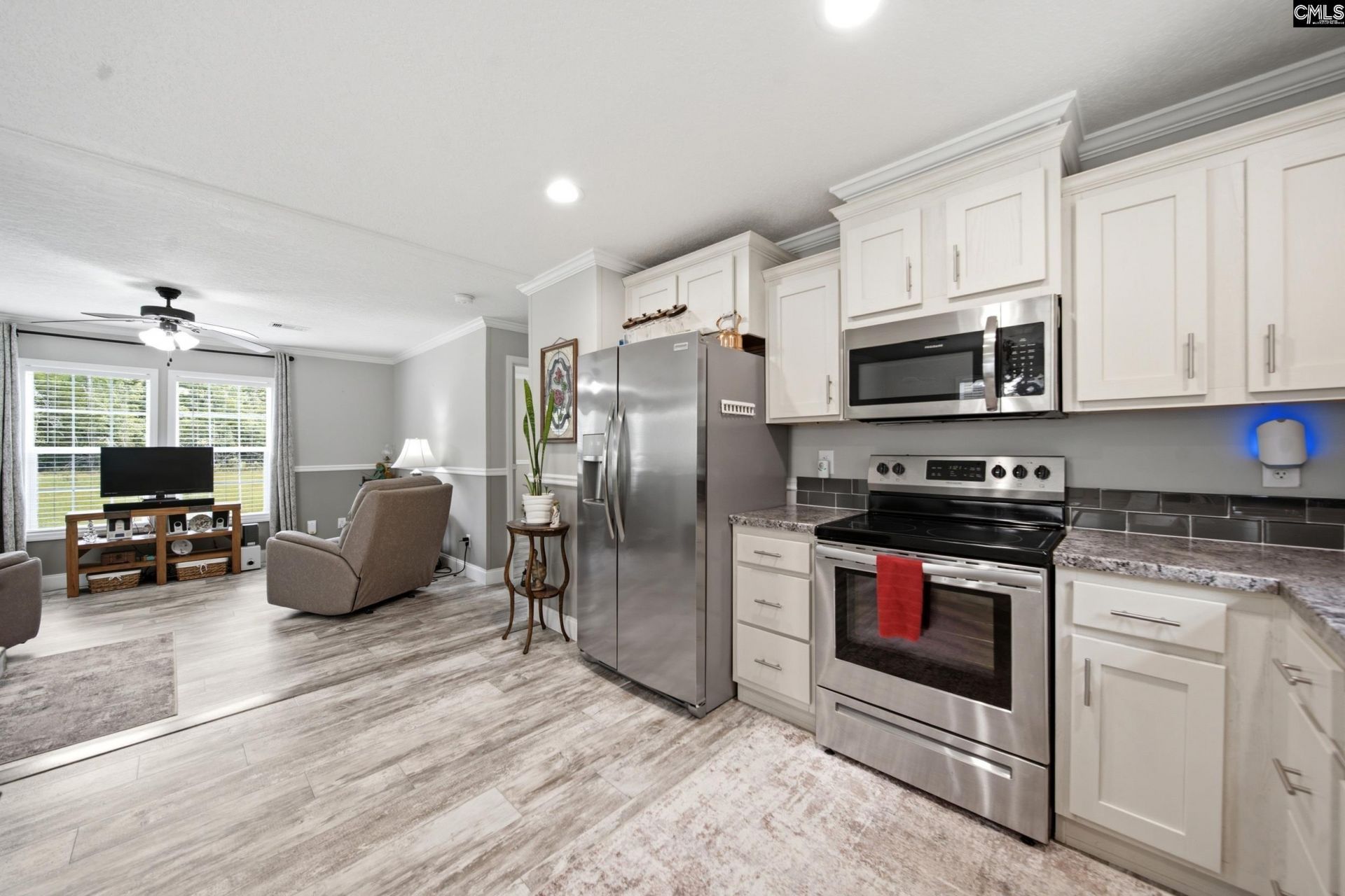 318 Catherine Drive Photo 8