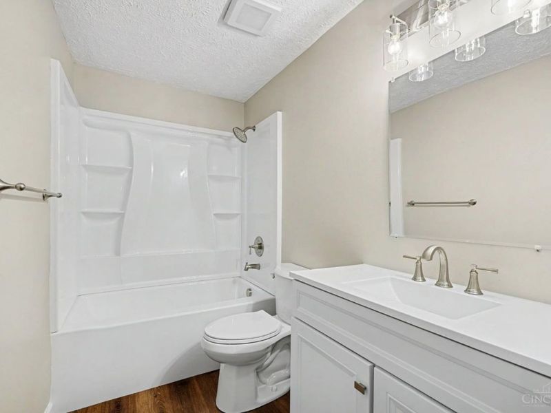 5732 E Tall Oaks Drive, Miami Twp, OH 45150 Photo 11