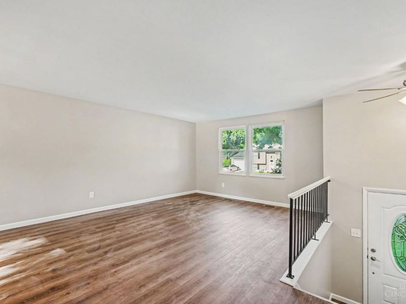 5732 E Tall Oaks Drive, Miami Twp, OH 45150 Photo 5