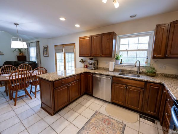 62 Meadowbrook Court , Patterson, NY 12563
