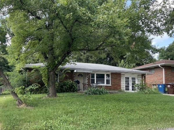 600 Sitze Drive , East Alton, IL 62024
