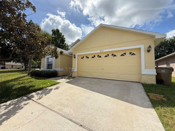 1221 SINGLETON CIRCLE , GROVELAND, FL 34736