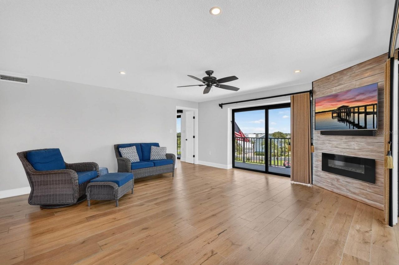 503 N Causeway, Unit 2020, New Smyrna Beach, FL 32169 Photo