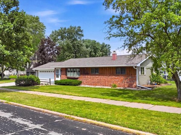 2711 S WASHINGTON AVENUE, Marshfield, WI 54449