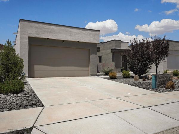 5719 Cosmo Place NE, Rio Rancho, NM 87144