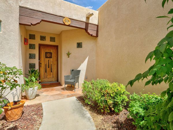 4215 New Vistas Court NW, Albuquerque, NM 87114