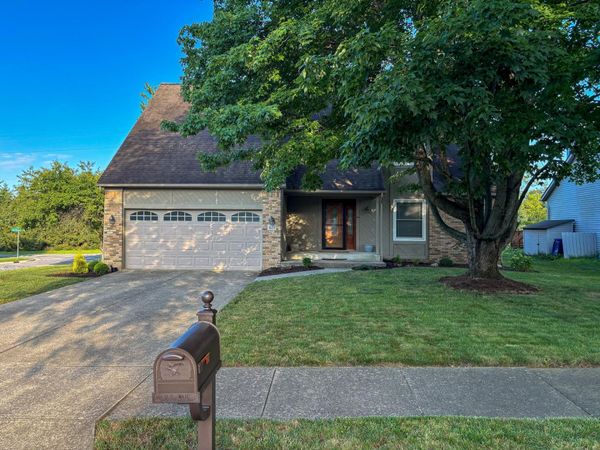 621 Valley Wood Court , Westerville, OH 43081