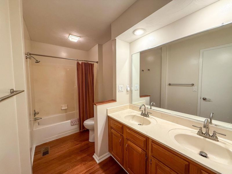 621 Valley Wood Court , Westerville, OH 43081 Photo 27