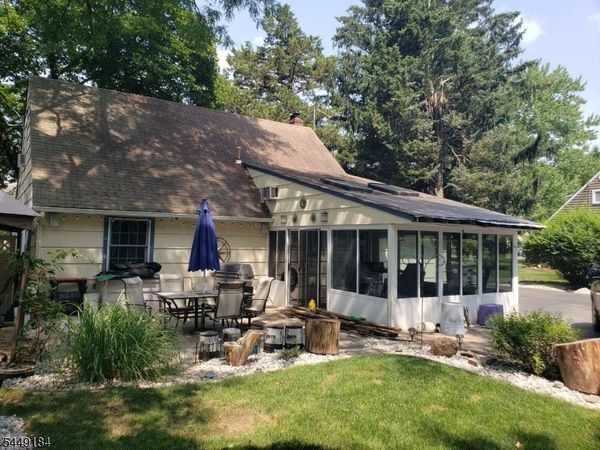 822 Mountain Ave, Bound Brook, NJ 08805