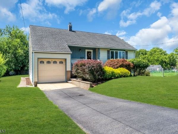22 Fulton Rd, Franklin, NJ 08873