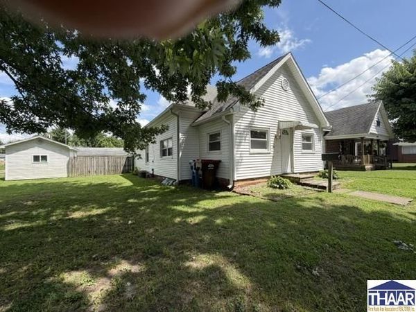 905 N Lambert Street, Brazil, IN 47834