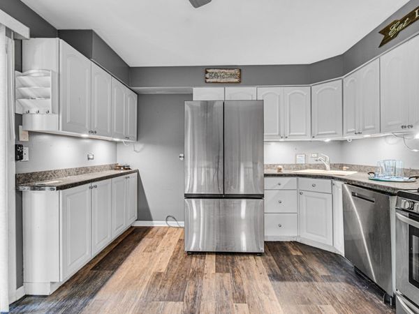15601 Ridgeland Avenue , Oak Forest, IL 60452