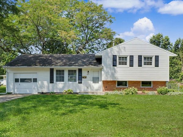 1817 Larch Place , Urbana, IL 61801