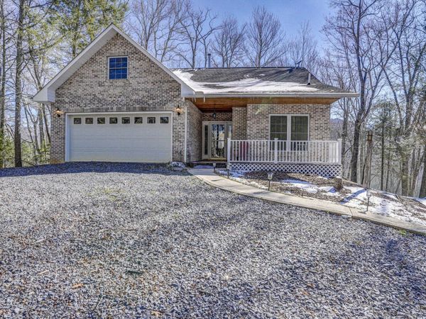1089 Old Railroad Grade Road, Roan Mountain, TN 37687