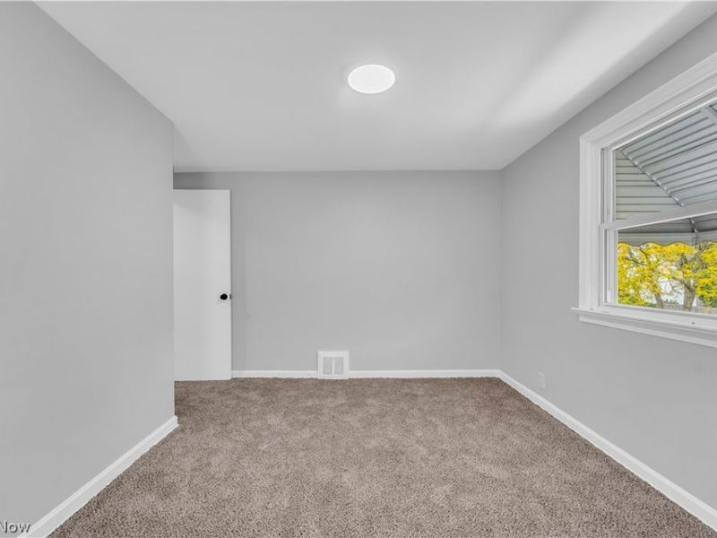 5688 E 141st Street, Maple Heights, OH 44137 Photo 17