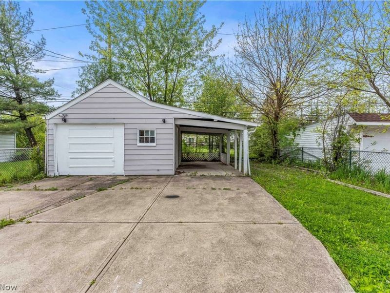 5688 E 141st Street, Maple Heights, OH 44137 Photo 24