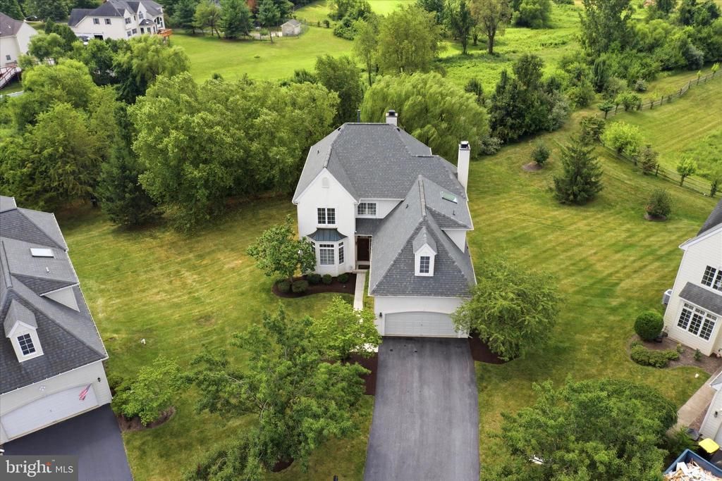 9 REGENCY COURT , EXTON, PA 19341