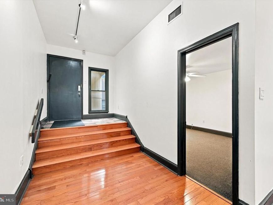 1914 00 Fairmount Avenue , Unit 2, Philadelphia, PA 19130 Main Photo