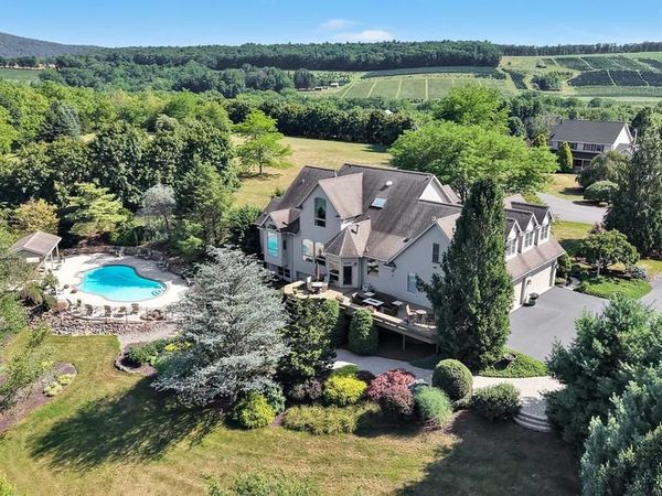 1161 SUNSET DRIVE, ORWIGSBURG, PA 17961