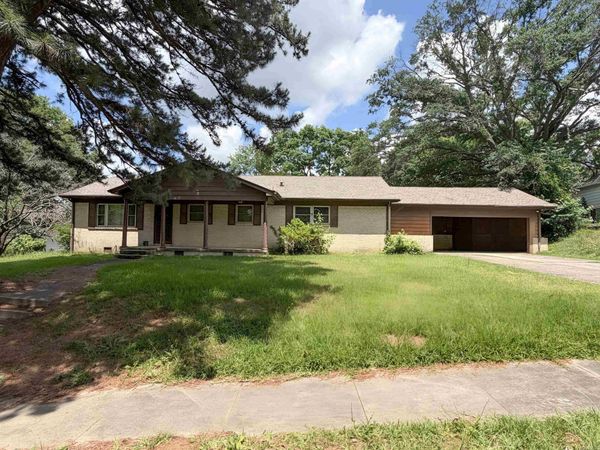 1008 North Place, Benton, AR 72019