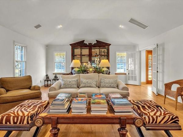 1801 Drakestone Avenue, Nichols Hills, OK 73120