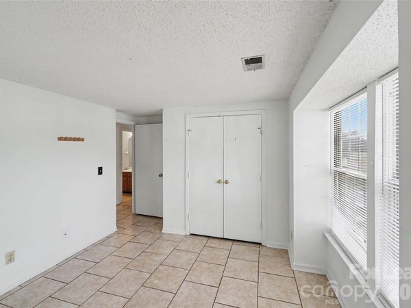 1624 Arlyn Circle , Unit J, Charlotte, NC 28213