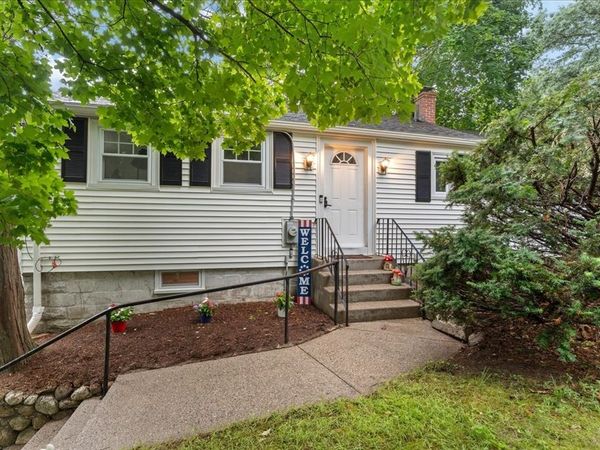 19 Bennett St, Wrentham, MA 02093