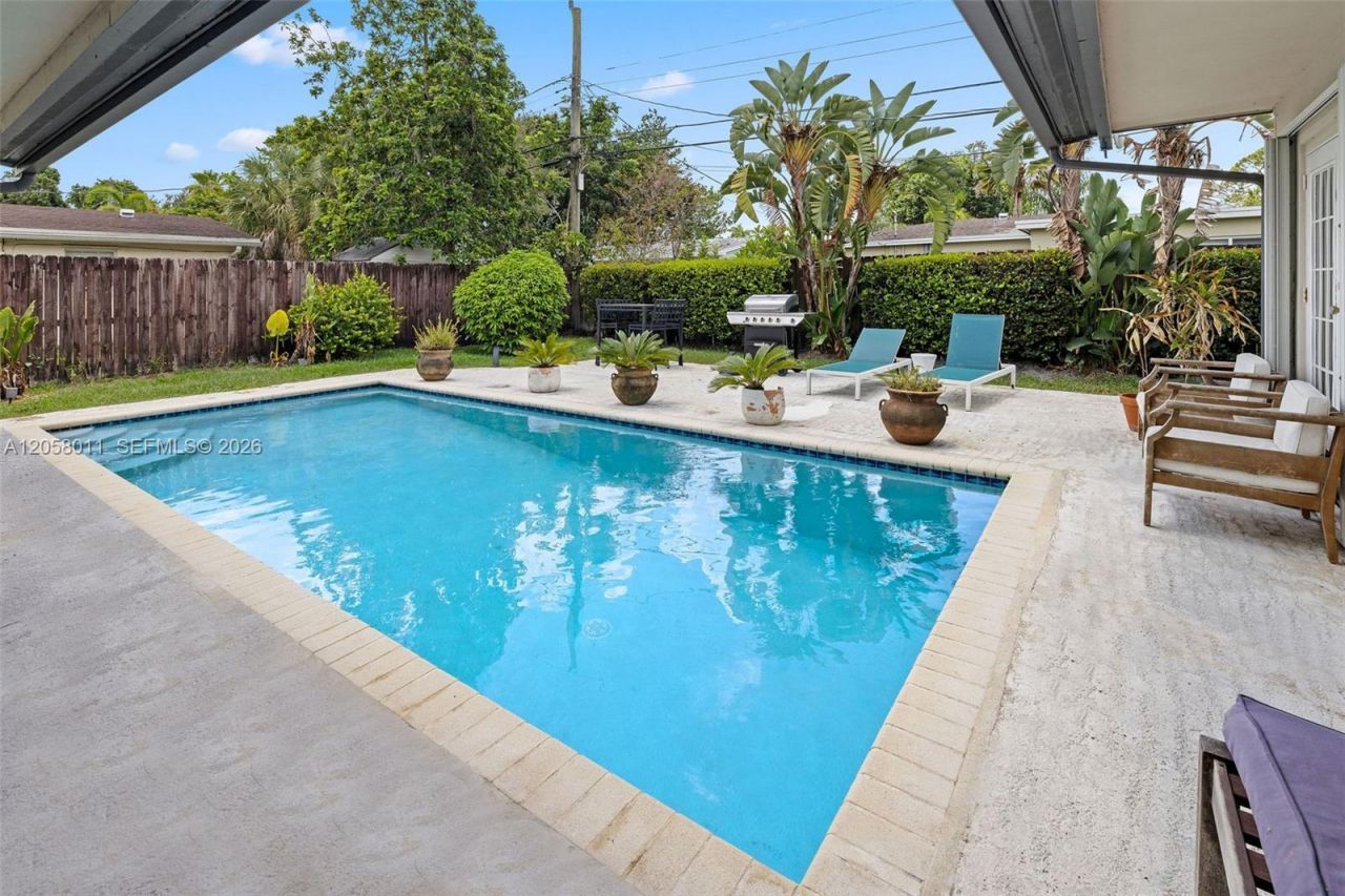 3230 SW 23rd St, Fort Lauderdale, FL 33312 Photo