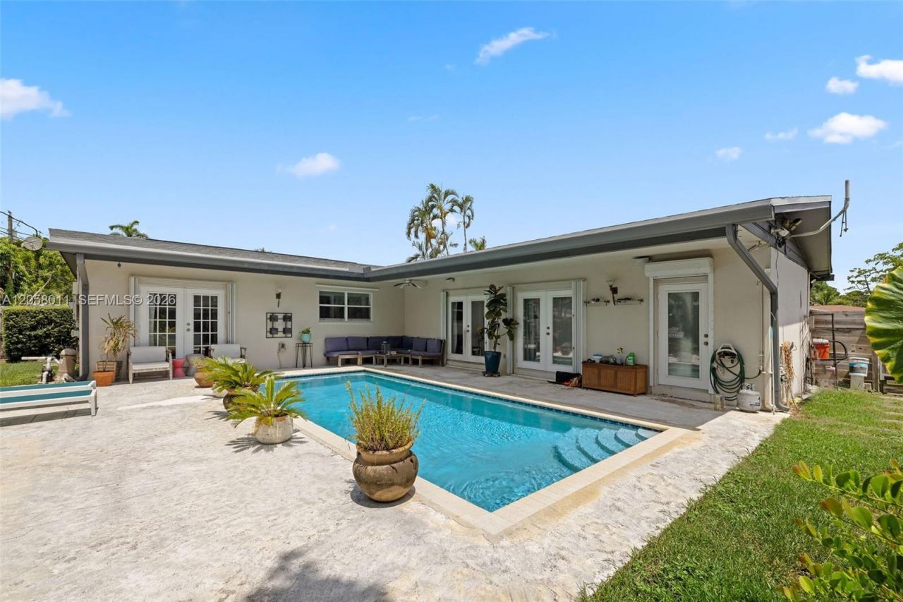 3230 SW 23rd St, Fort Lauderdale, FL 33312 Photo
