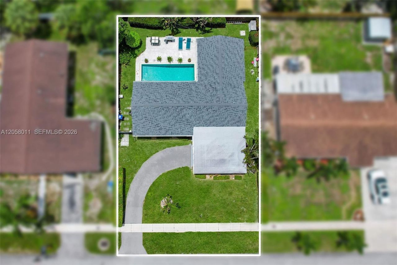 3230 SW 23rd St, Fort Lauderdale, FL 33312 Photo