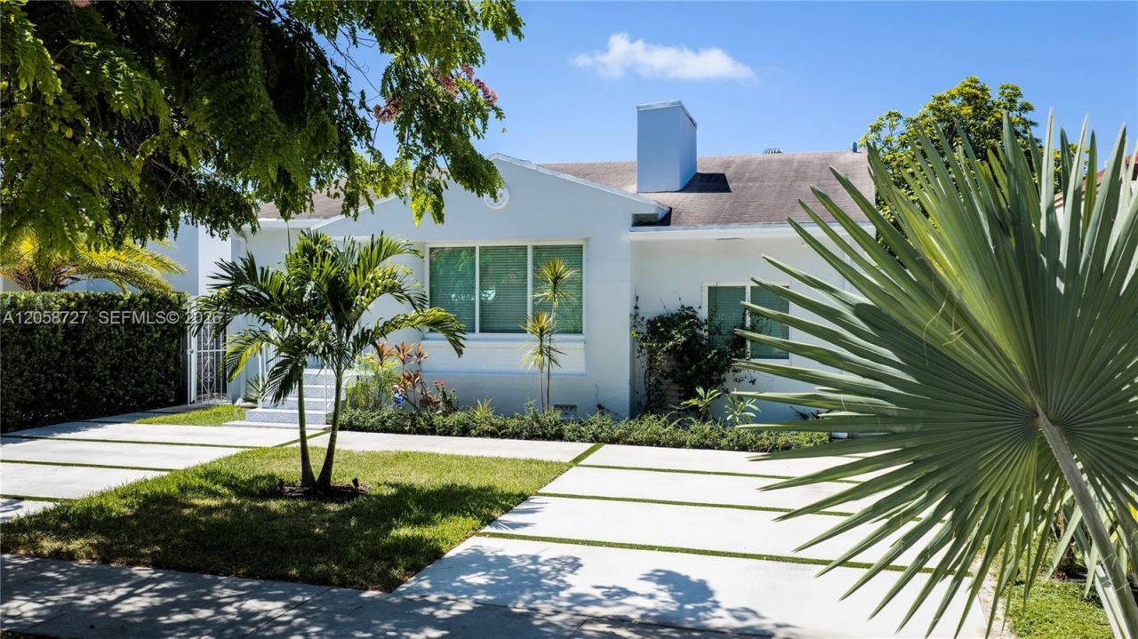 1950 SW 13th St , Miami, FL 33145 Photo