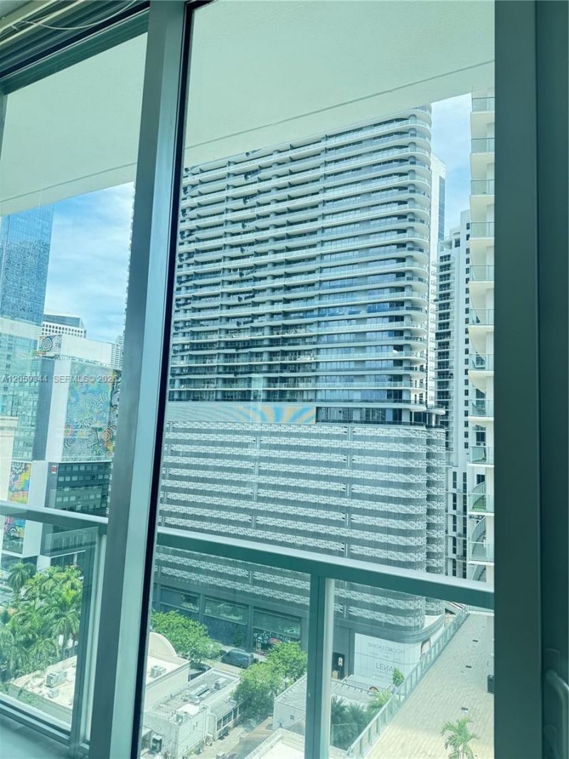 1111 SW 1st Ave, Unit 1720-N, Miami, FL 33130 Photo