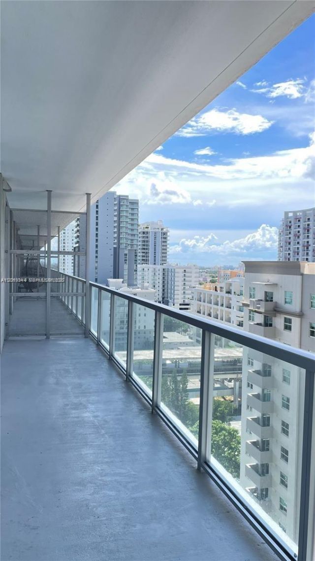 1111 SW 1st Ave, Unit 1720-N, Miami, FL 33130 Photo