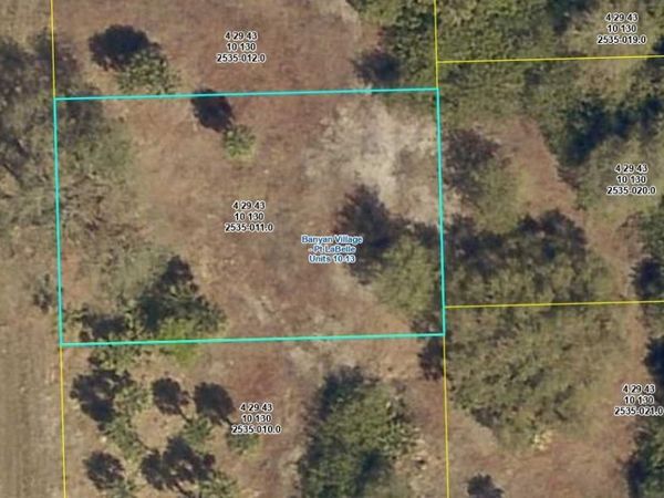 621 Trumpet Dr, La Belle, FL 33935