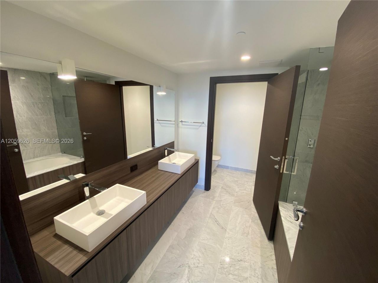 1000 Brickell Plaza , Unit 3010, Miami, FL 33130 Photo