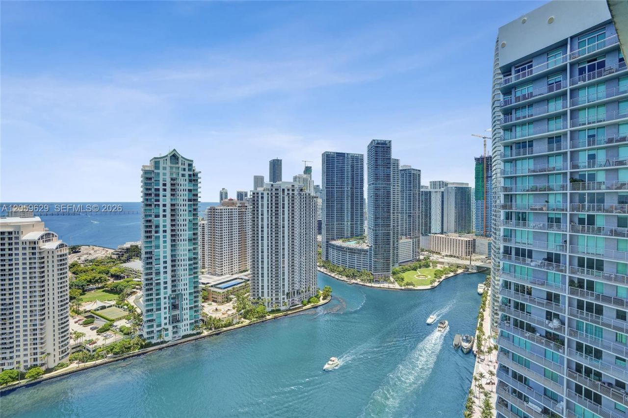 335 S Biscayne Blvd, Unit 3807, Miami, FL 33131 Photo