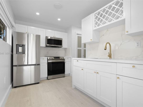 129 SW 9th Ave , Unit 3, Miami, FL 33130