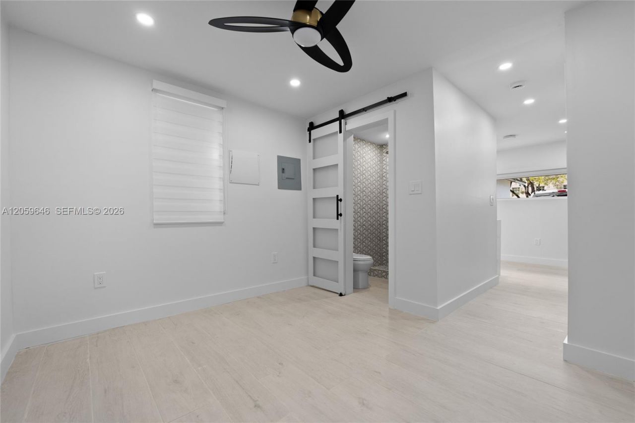 129 SW 9th Ave , Unit 3, Miami, FL 33130 Photo