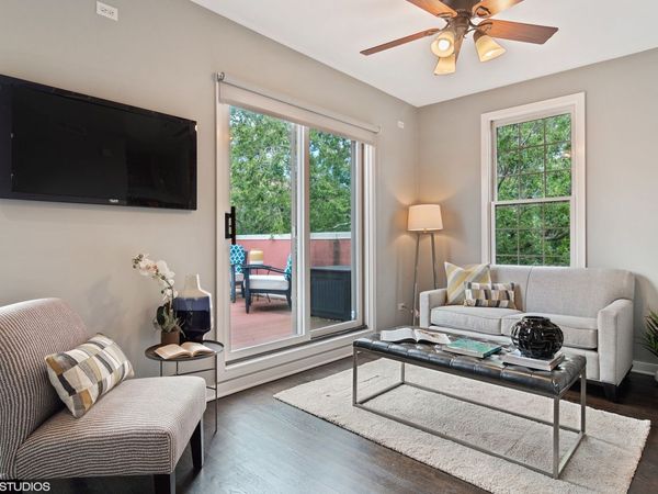 18 N Ada Street , Unit A, Chicago, IL 60607